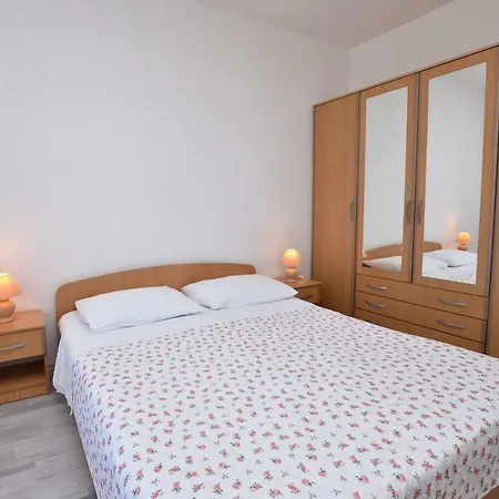 Brico * Primošten