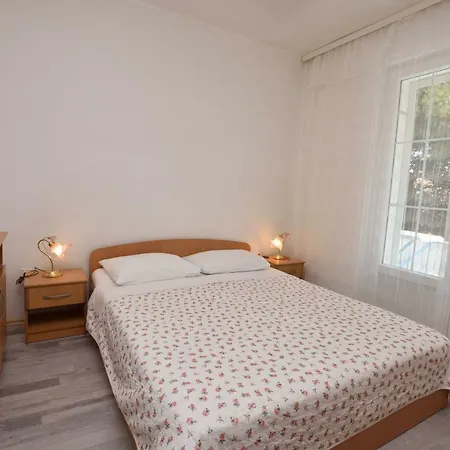 Brico Apartmán *